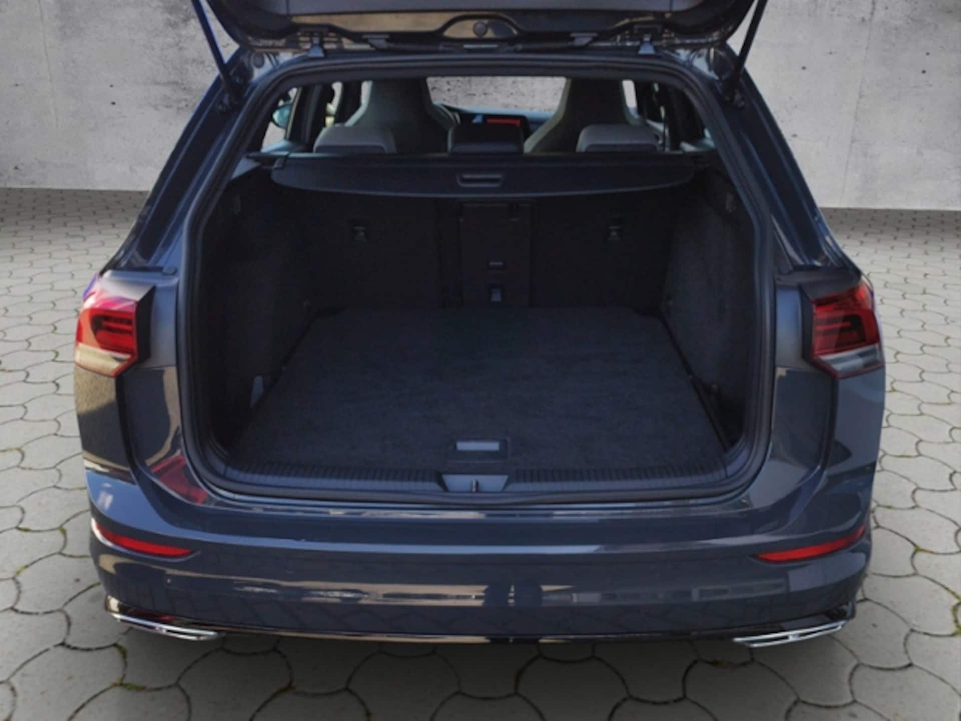 Volkswagen Golf Variant R-Line