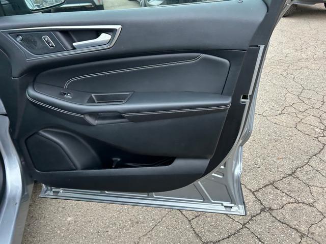 2024 Ford Edge Titanium - Photo 25