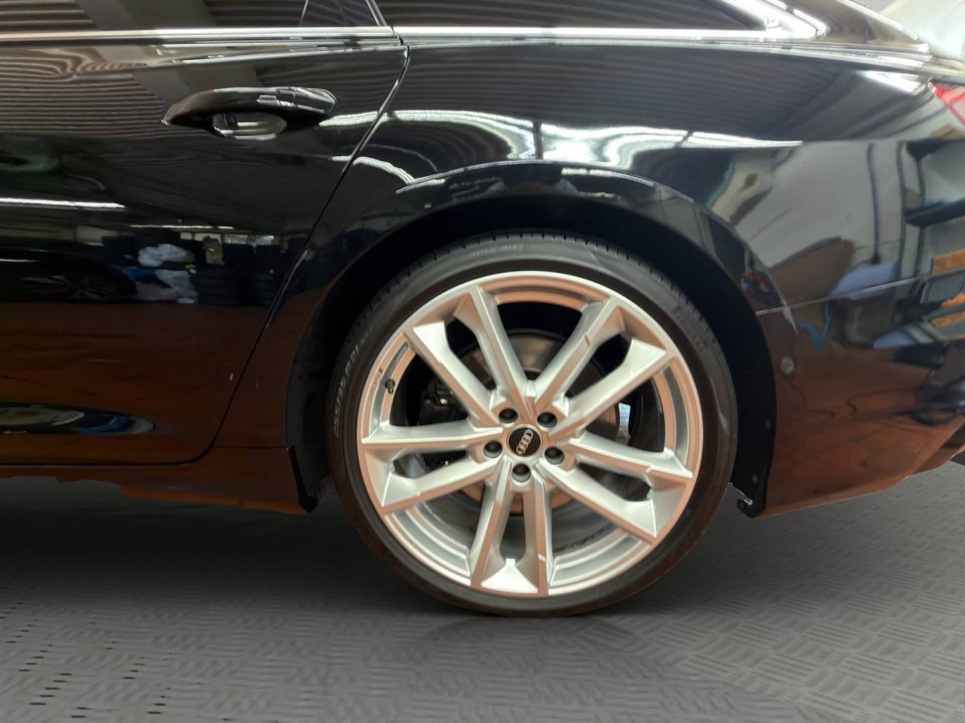 Audi S6 Avant