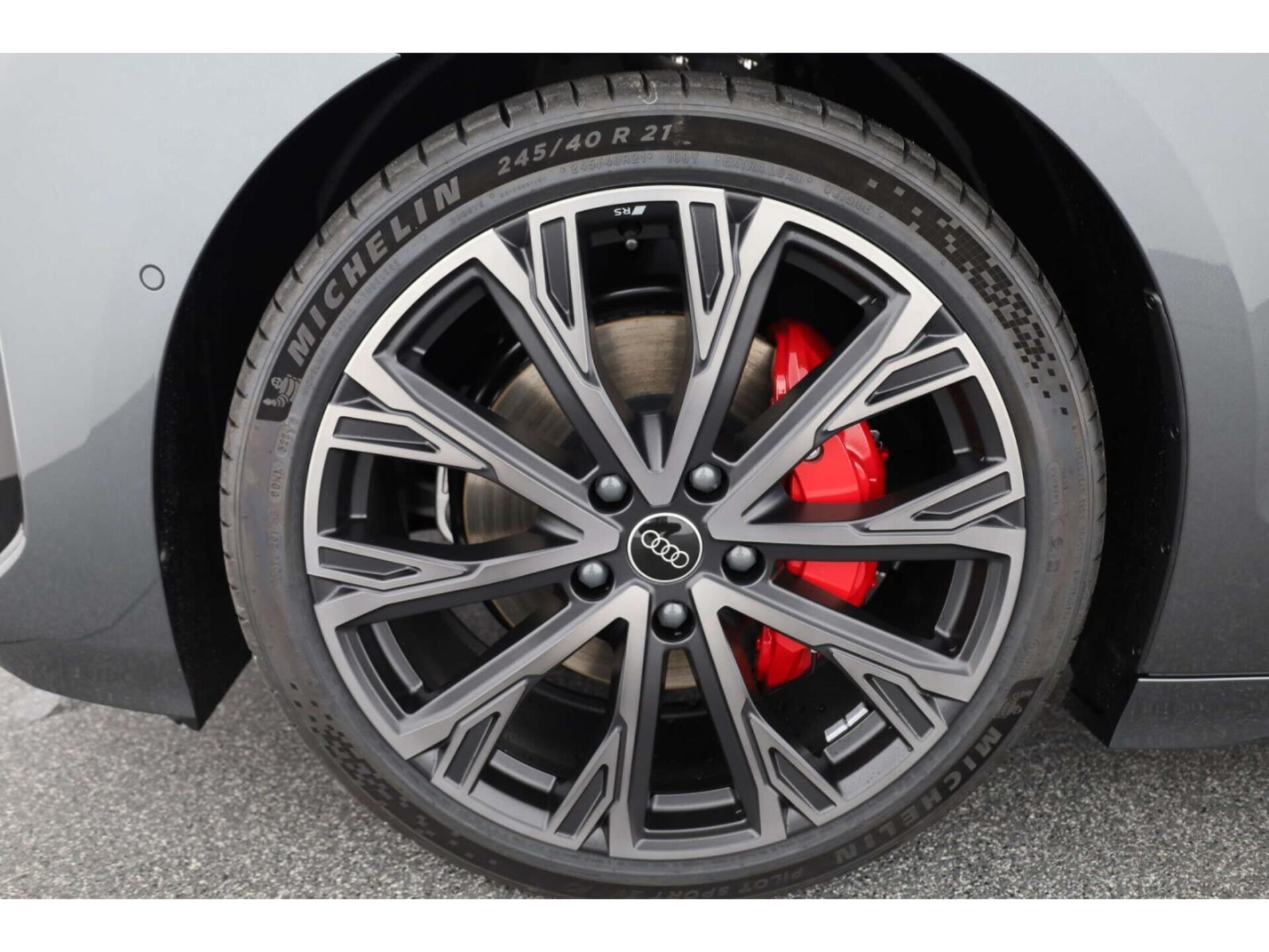 Audi A6 Avant e-tron edition one