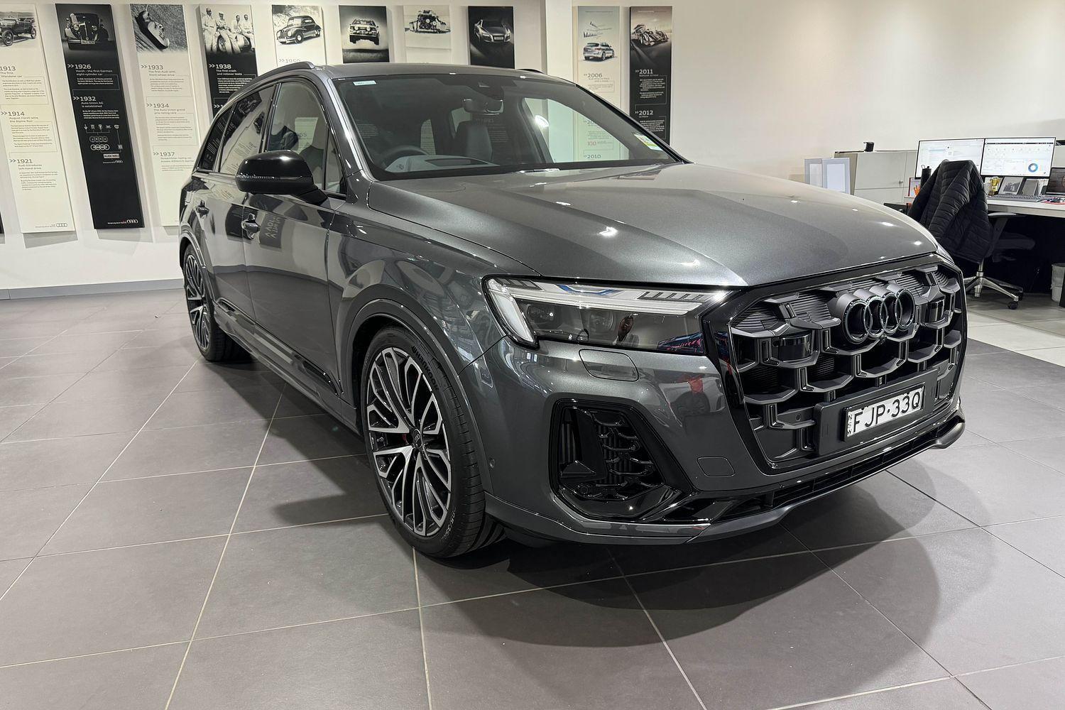 Image about Audi SQ7 SQ7 SUV TFSI 373 kW tiptronic