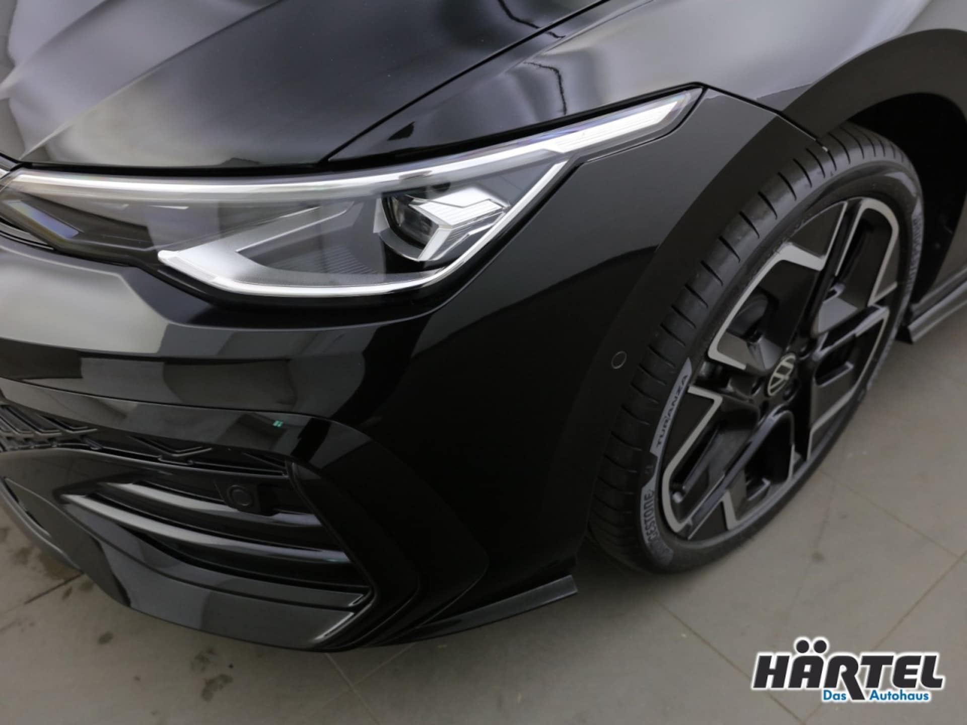 Volkswagen Golf Variant R-Line