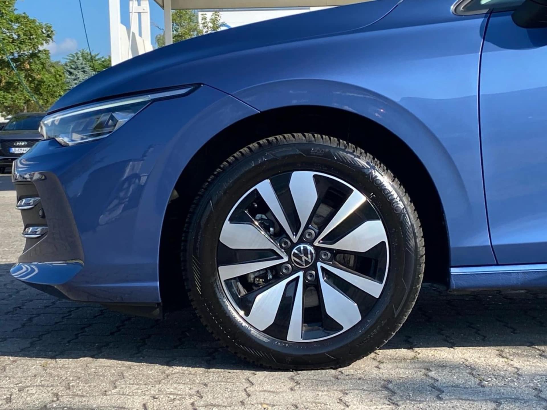 Volkswagen Golf Life
