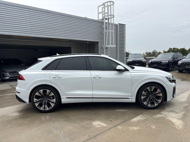 2026 Audi Q8