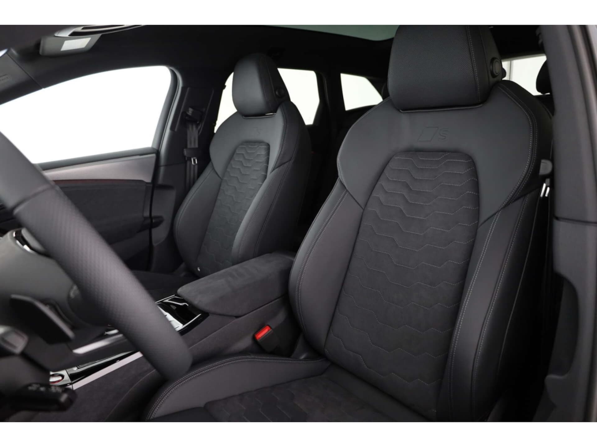 Audi A6 Avant e-tron edition one
