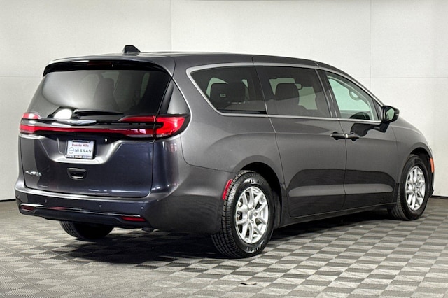 2023 Chrysler Pacifica