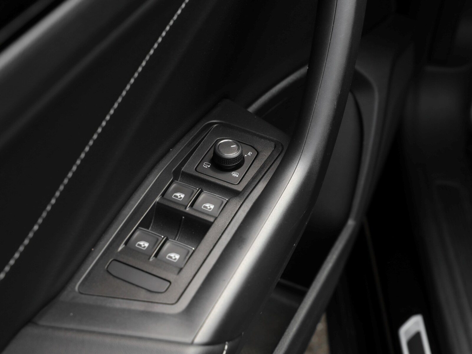 Volkswagen T-Roc Cabriolet – Bild 11