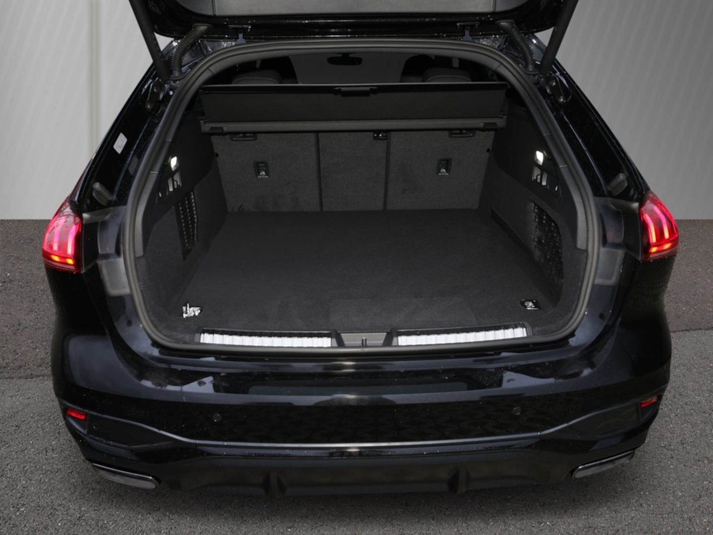 Bild über Audi A5 Avant e-hybrid e-hybrid quattro 270 kW S tronic - für weitere Informationen kontaktieren Sie den Audi Partner