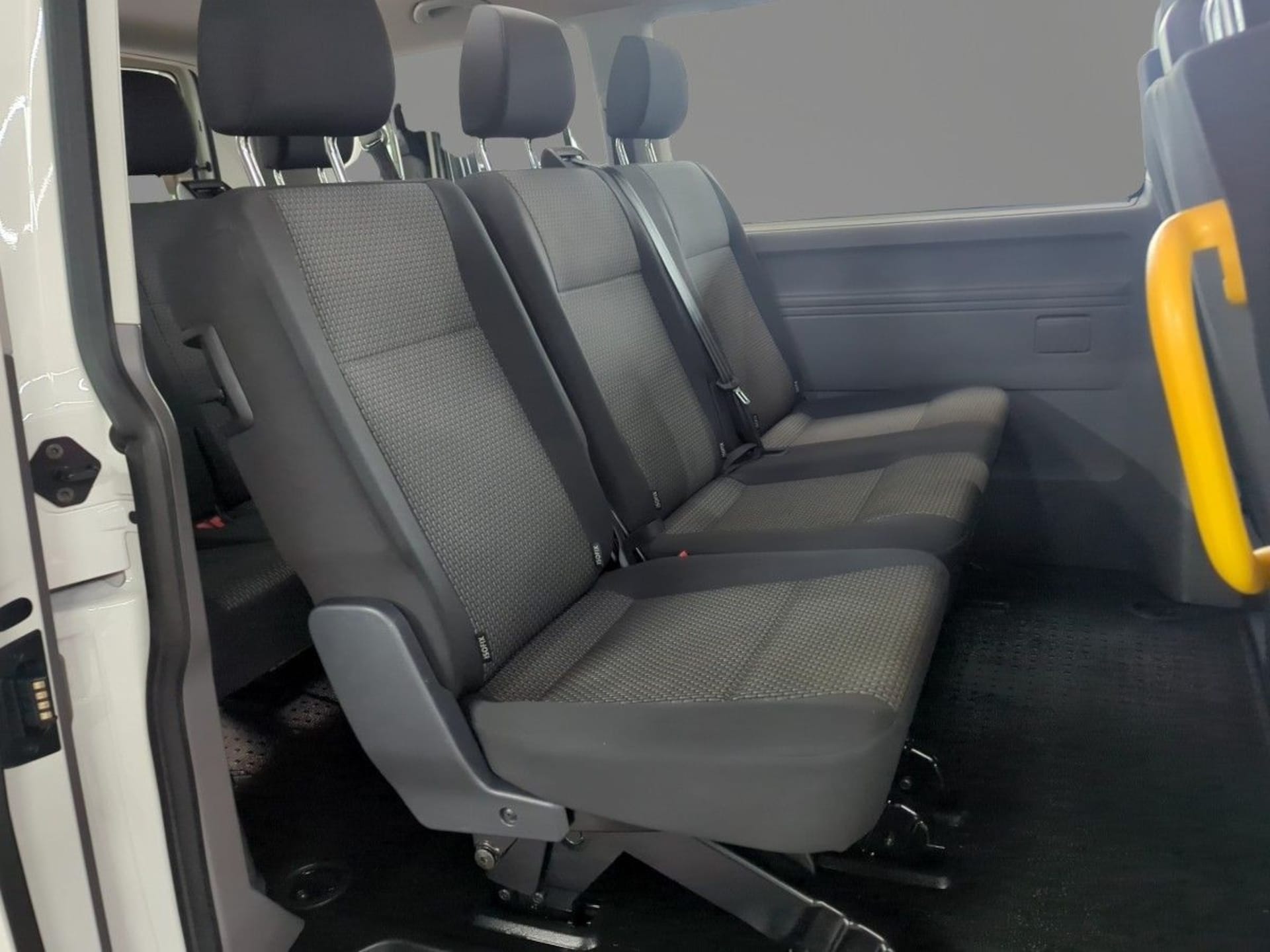 Volkswagen T6.1 Caravelle kurzer Radstand Trendline