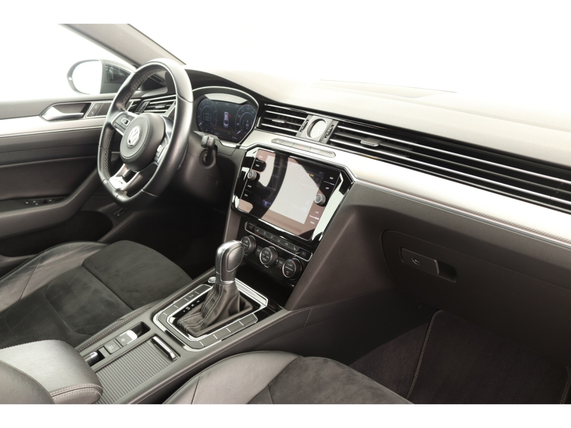 Volkswagen Arteon R-Line