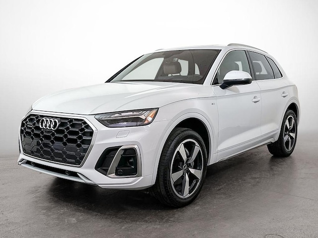 Photo of 2025 Audi Q5