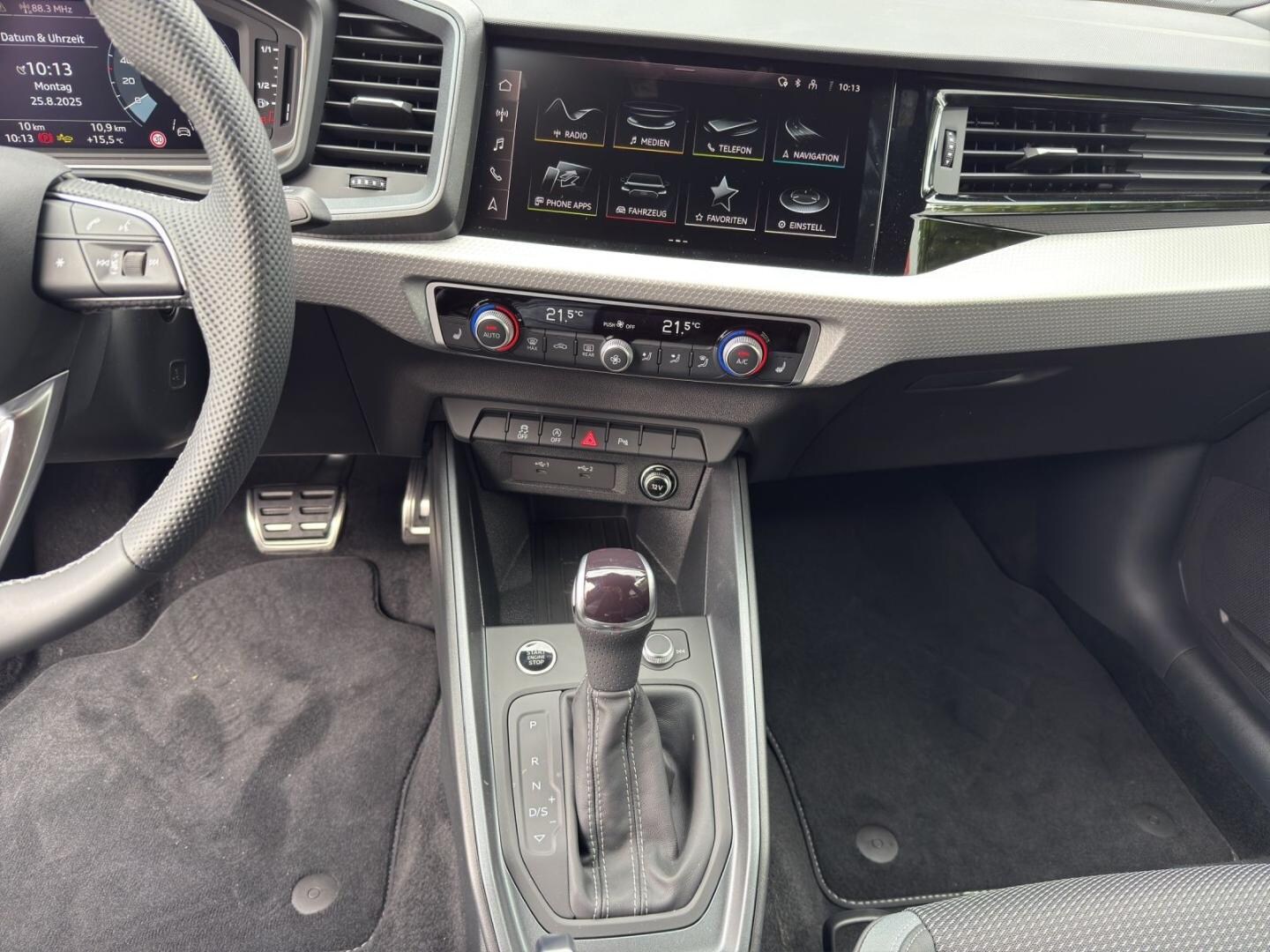 Bild über Audi A1 allstreet 30 TFSI S tronic - für weitere Informationen kontaktieren Sie den Audi Partner