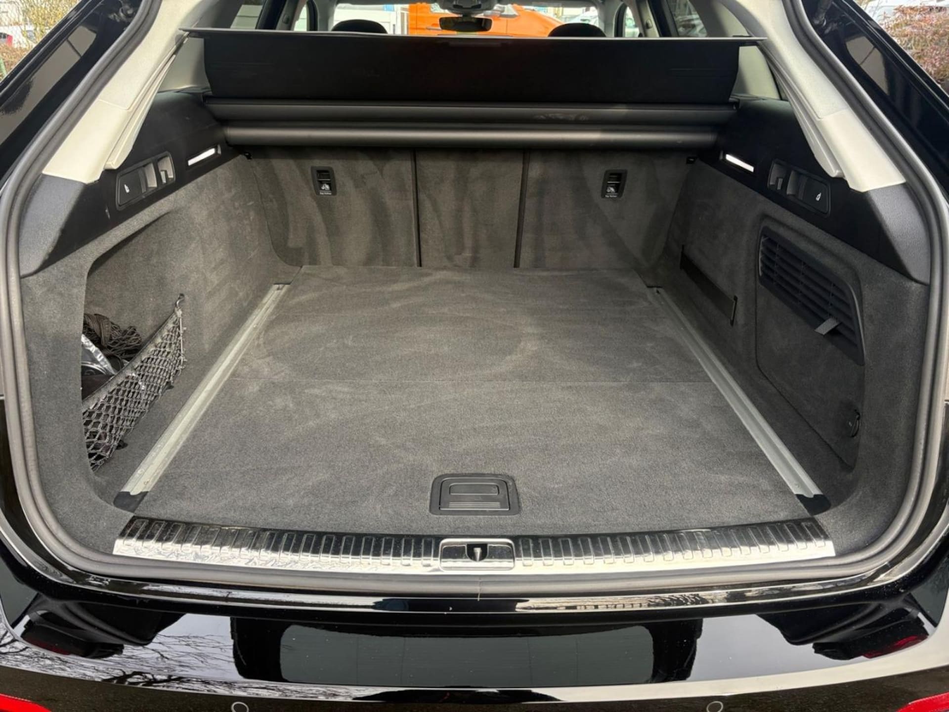 Audi S6 Avant