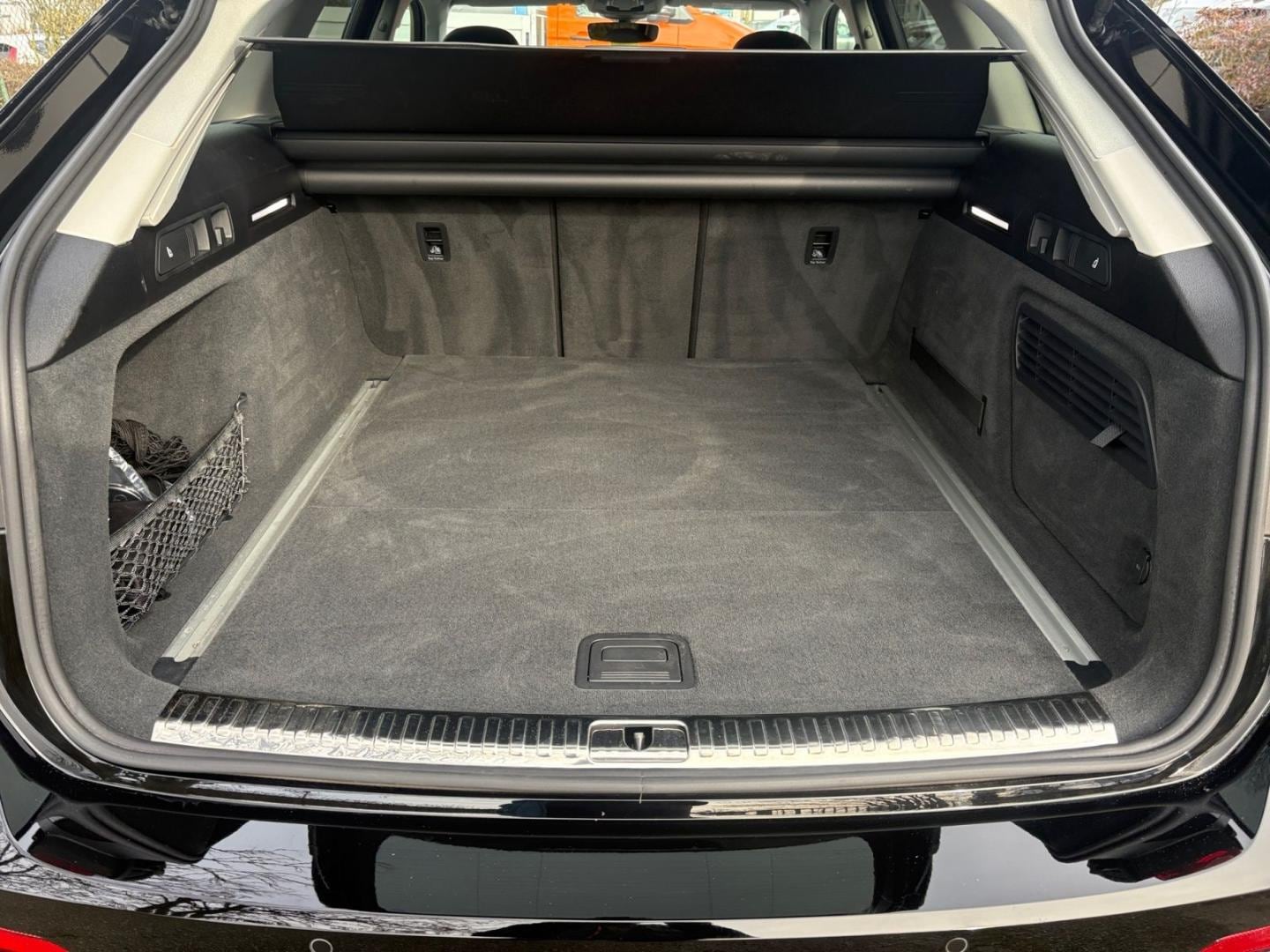 Bild über Audi S6 Avant TDI quattro tiptronic - für weitere Informationen kontaktieren Sie den Audi Partner
