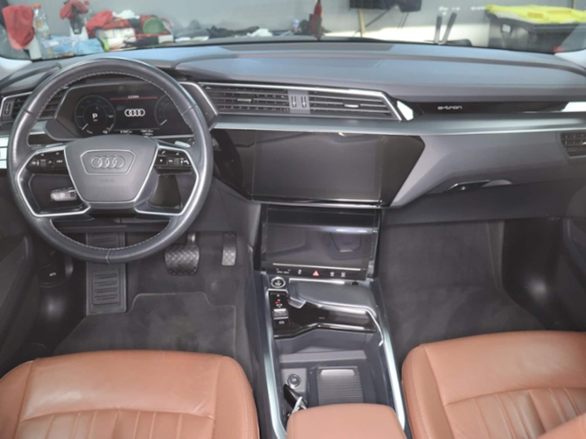 Audi Q8 Sportback e-tron Advanced