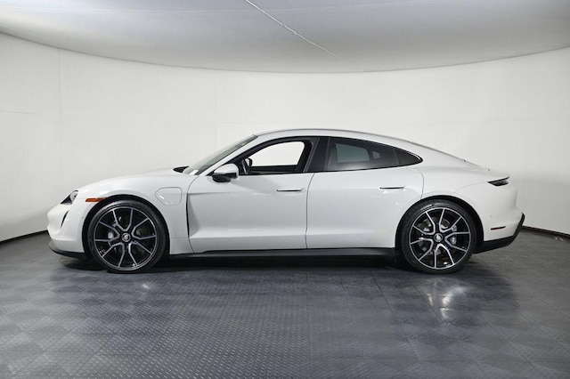 2023 Porsche Taycan