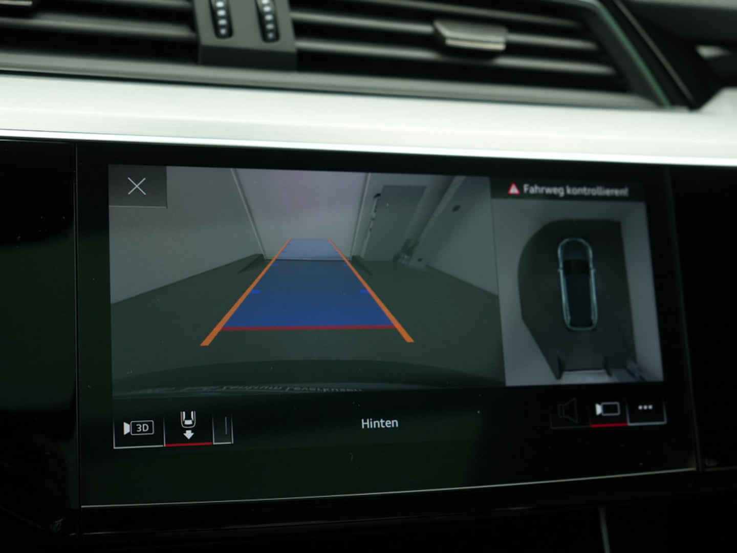 Bild über Audi Q8 e-tron advanced 50 e-tron quattro - für weitere Informationen kontaktieren Sie den Audi Partner