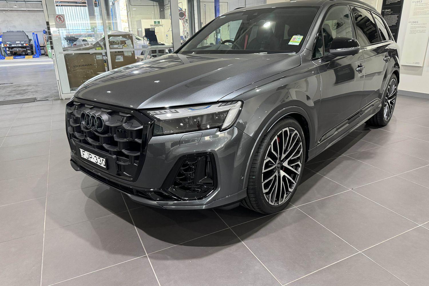 Image about Audi SQ7 SQ7 SUV TFSI 373 kW tiptronic