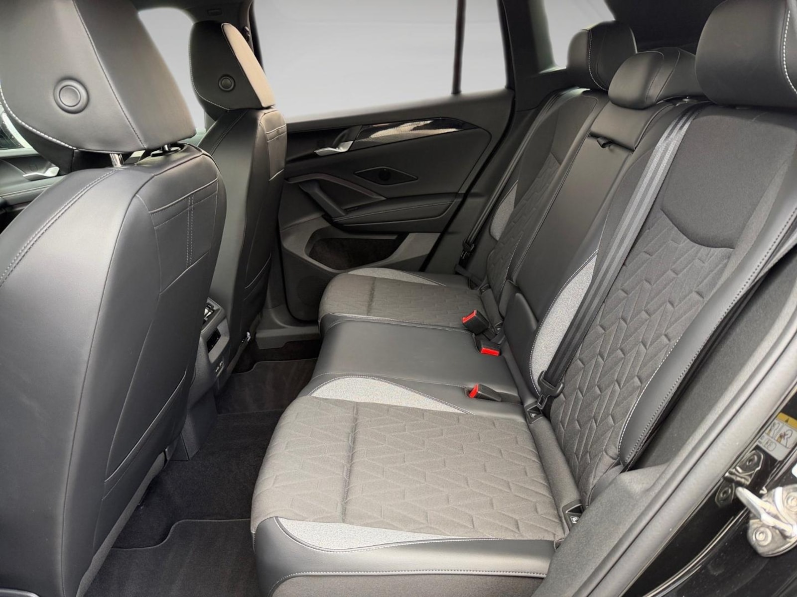 Volkswagen Tiguan – Bild 9