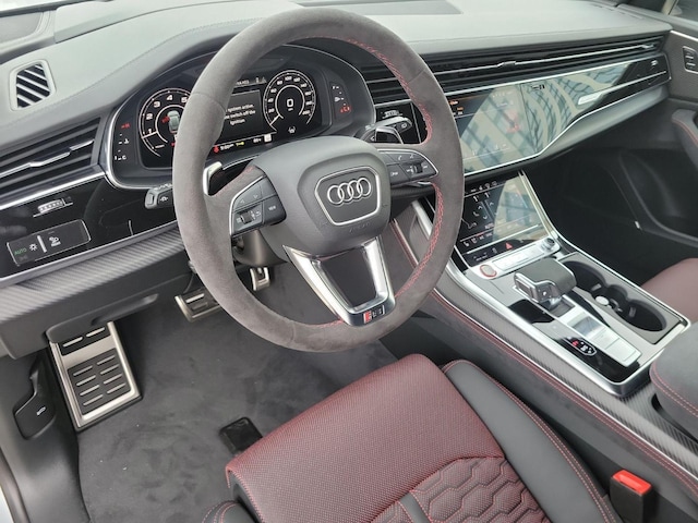 2026 Audi RS Q8 SUV performance
