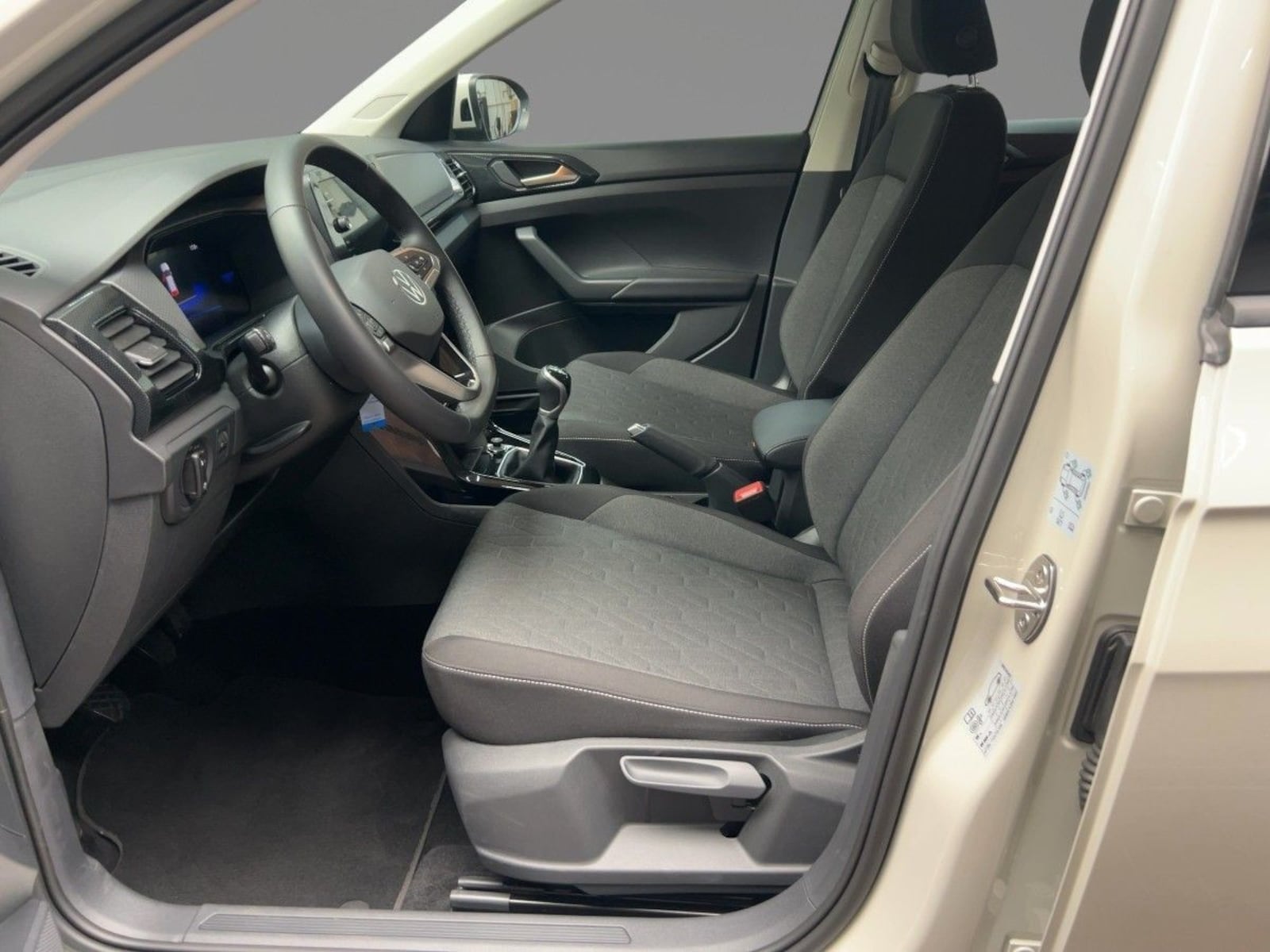 Volkswagen T-Cross – Bild 8