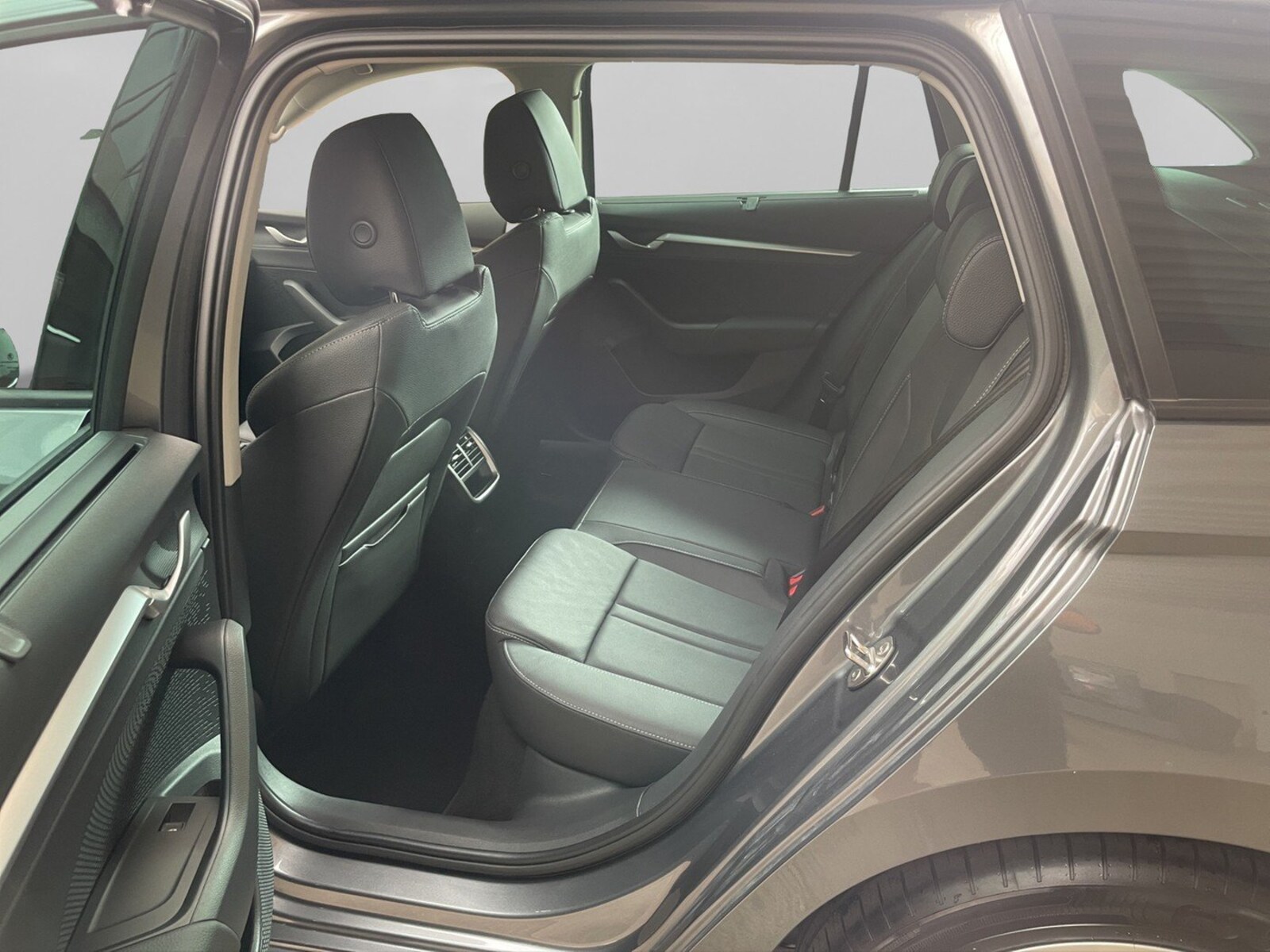 Škoda Octavia Combi – Bild 10