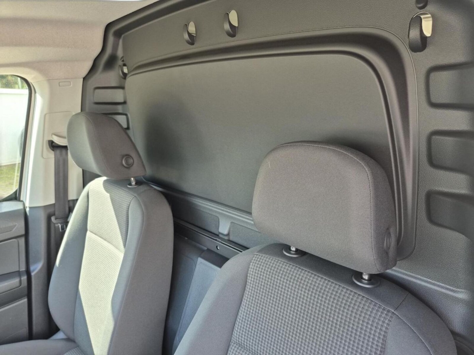 Volkswagen Caddy Cargo – Bild 9