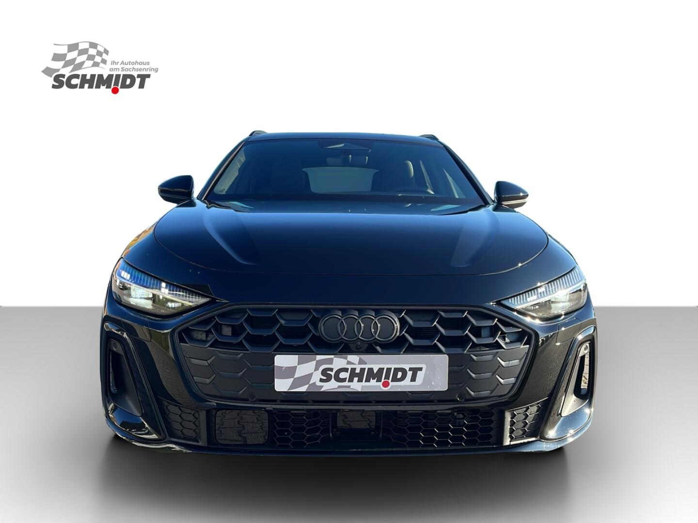 Bild über Audi A5 Avant e-hybrid e-hybrid quattro 270 kW S tronic - für weitere Informationen kontaktieren Sie den Audi Partner