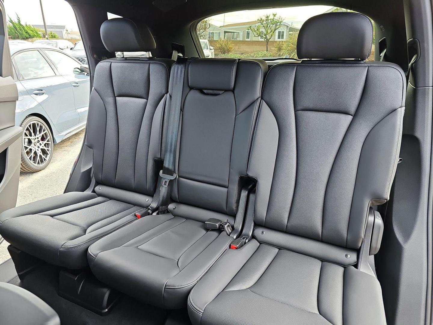 2026 Audi Q7 Premium Plus - Photo 17