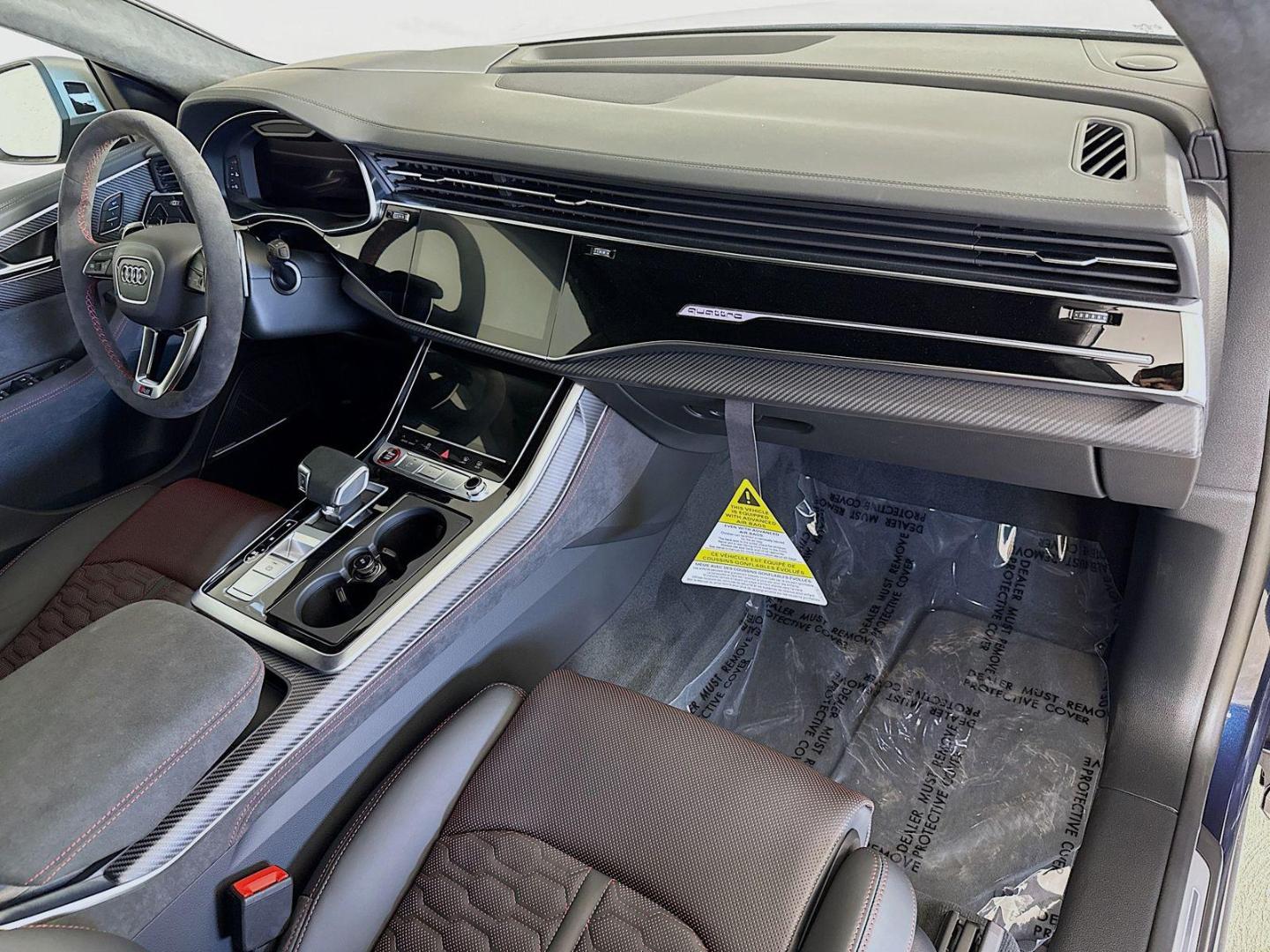 2025 Audi RS Q8 Base - Photo 30