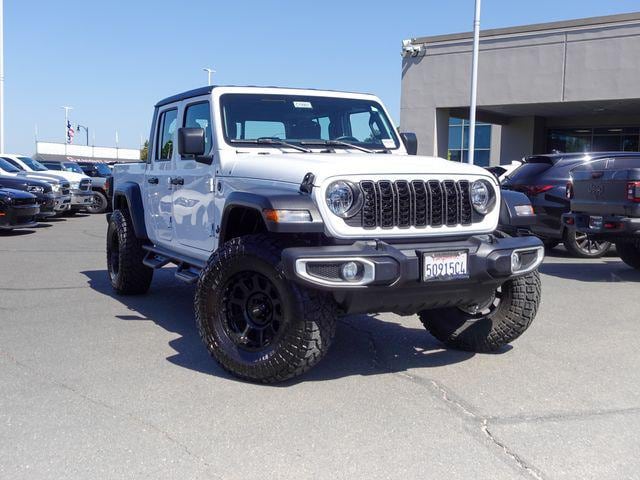 2024 Jeep Gladiator