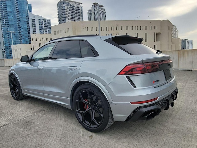 2026 Audi RS Q8 SUV performance