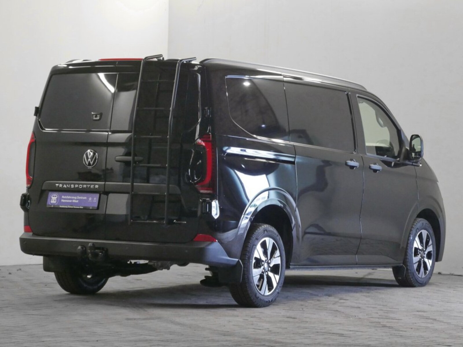 Volkswagen Transporter Kasten kurzer Radstand – Bild 3