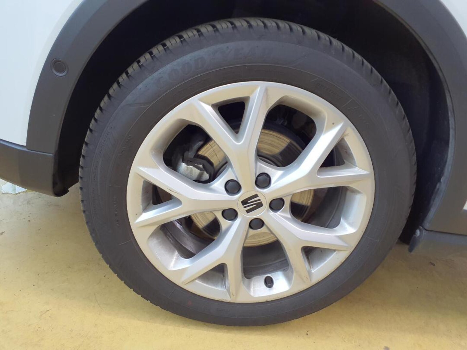 SEAT Arona FR