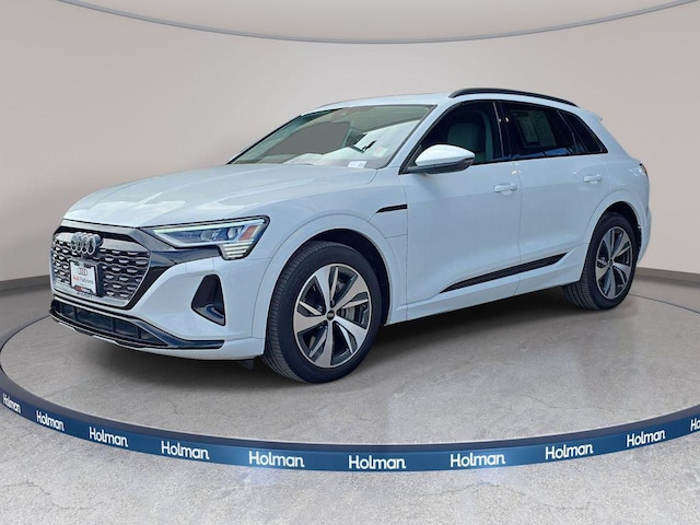 2024 Audi Q8 e-tron