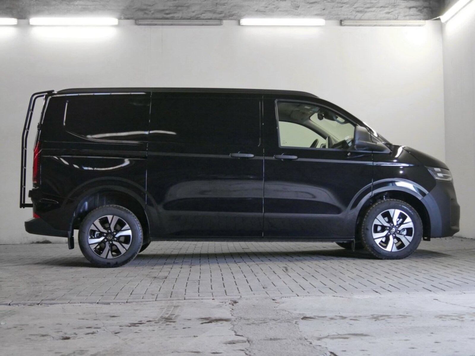 Volkswagen Transporter Kasten kurzer Radstand – Bild 4