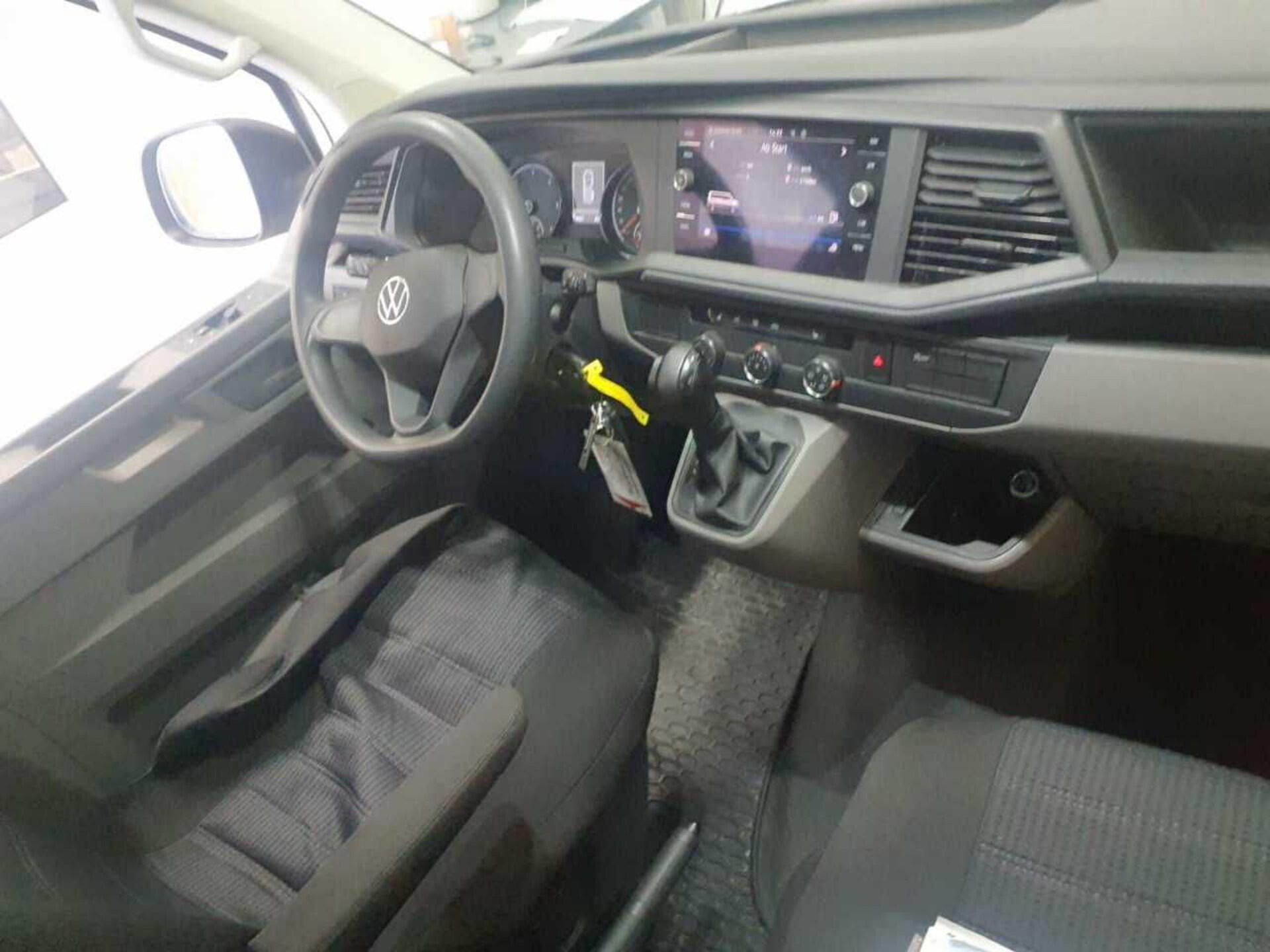 Volkswagen T6.1 Transporter Kasten kurzer Radstand