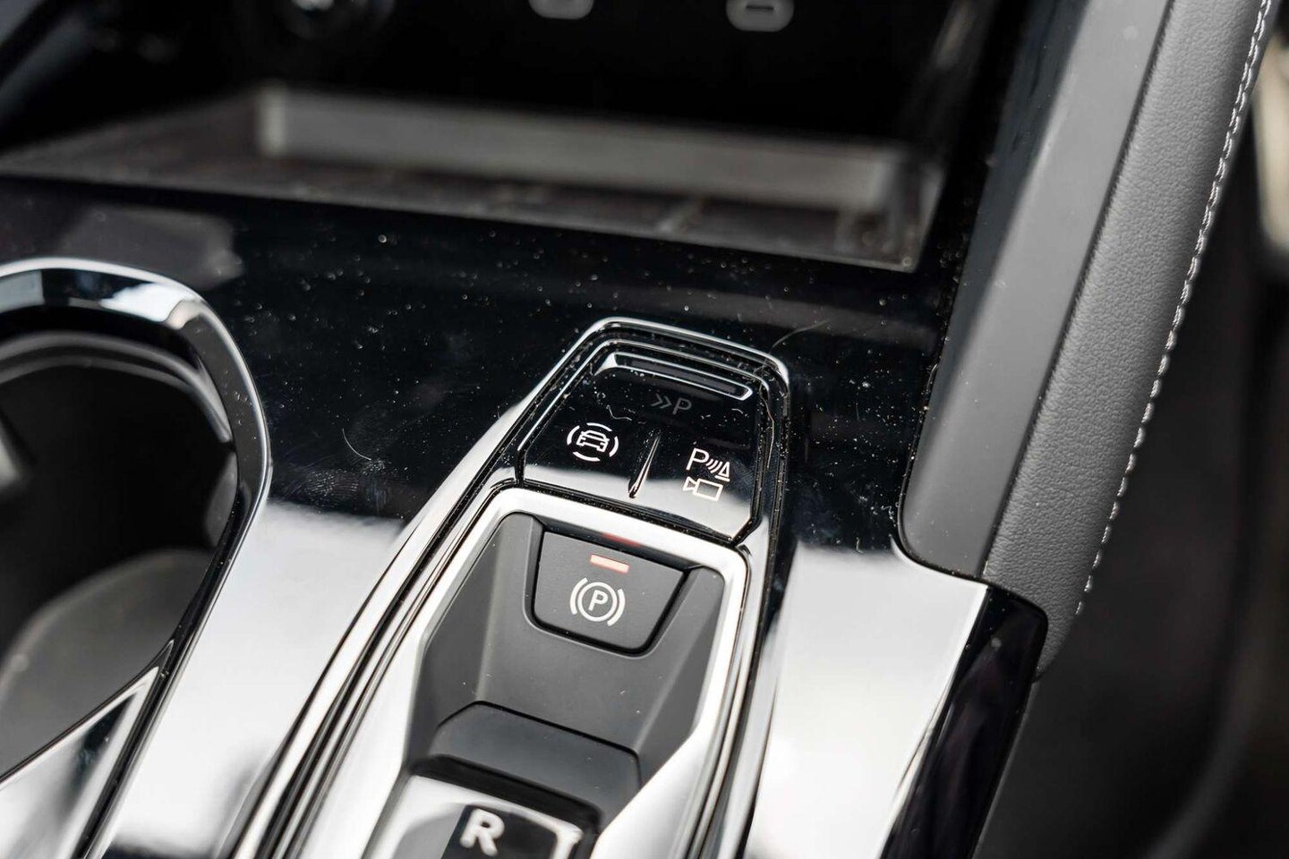 Image about Audi Q5 SUV e-hybrid quattro S tronic