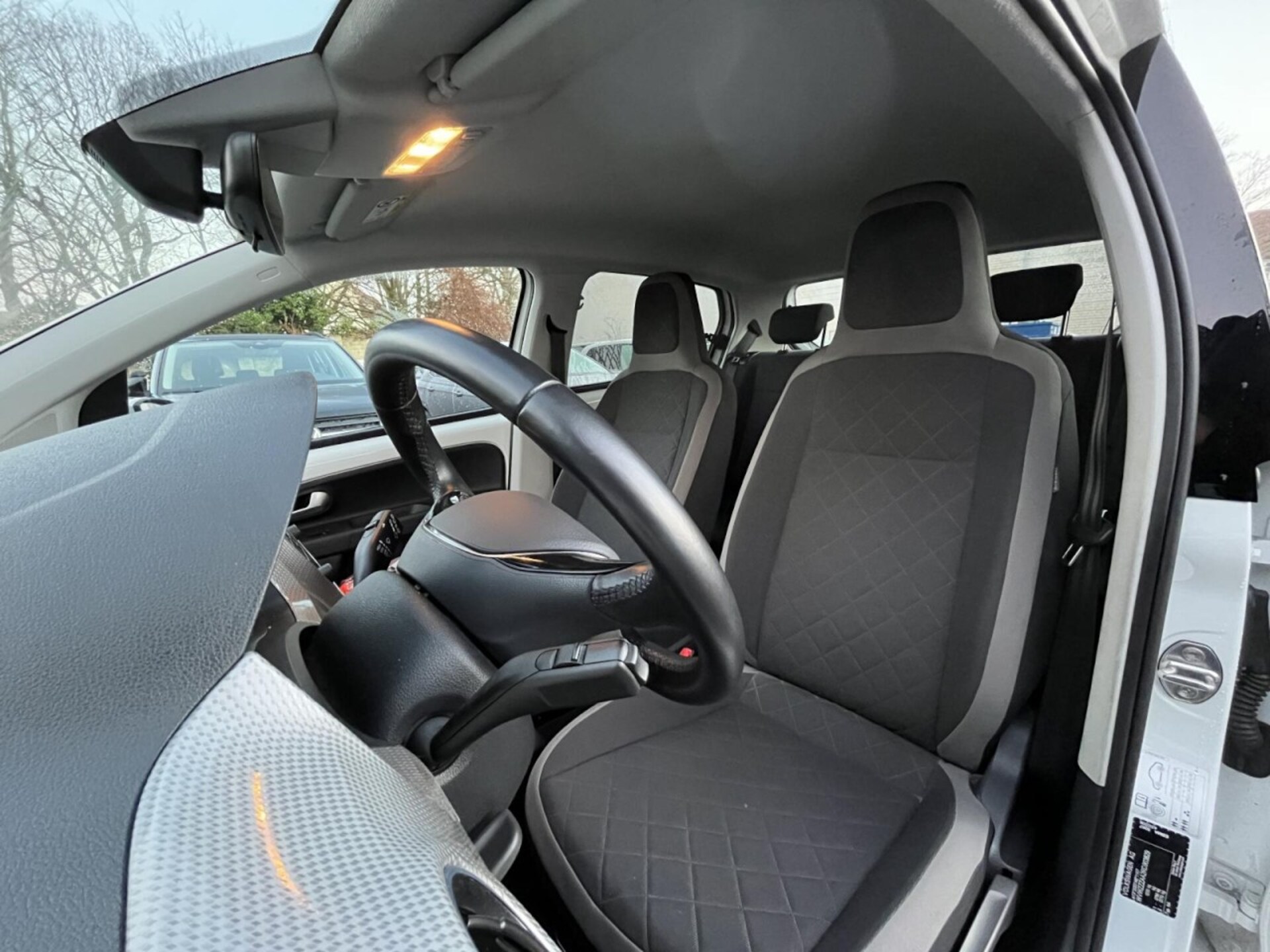 Volkswagen e-up! Edition