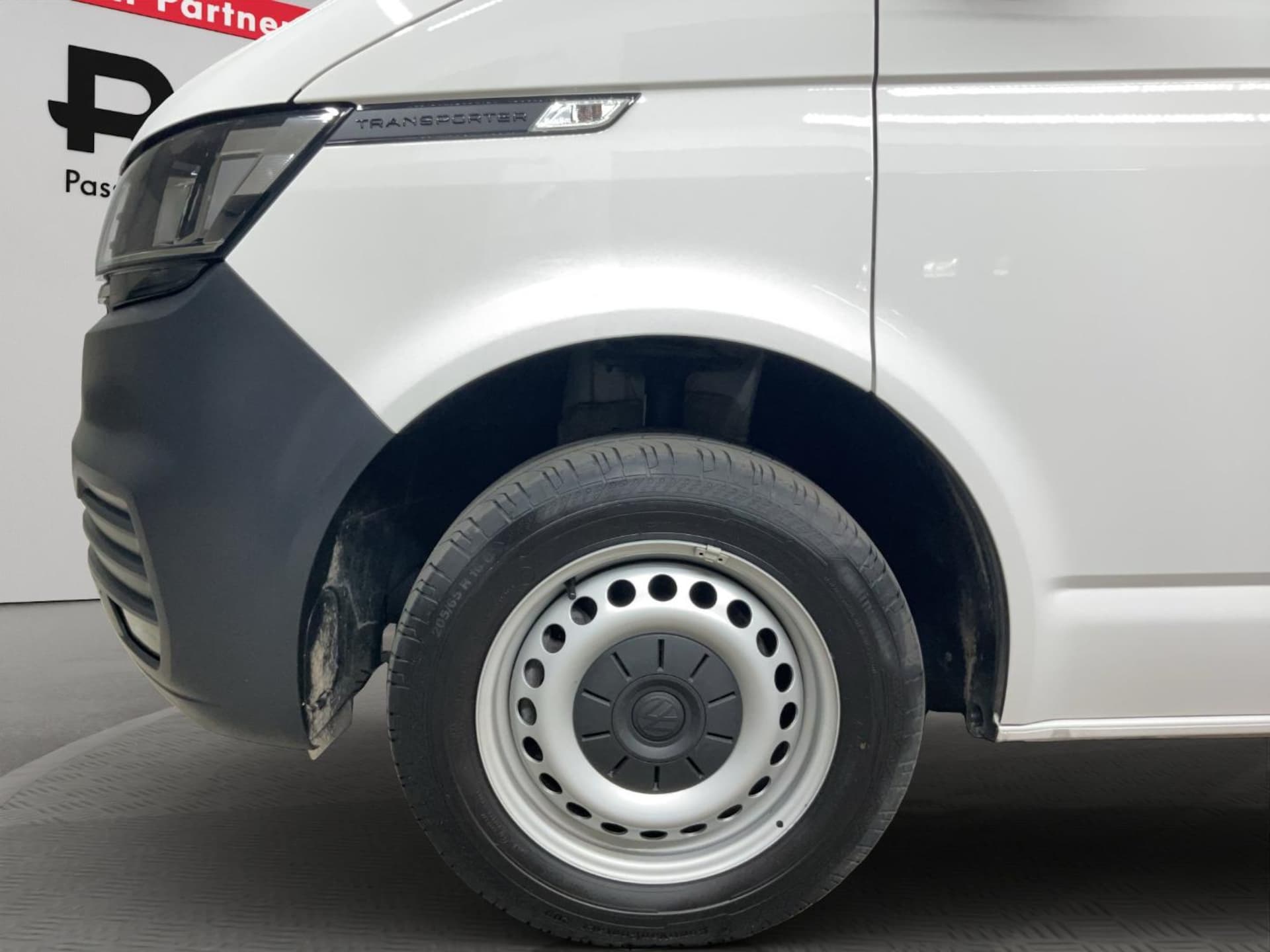 Volkswagen T6.1 Transporter Kombi kurzer Radstand