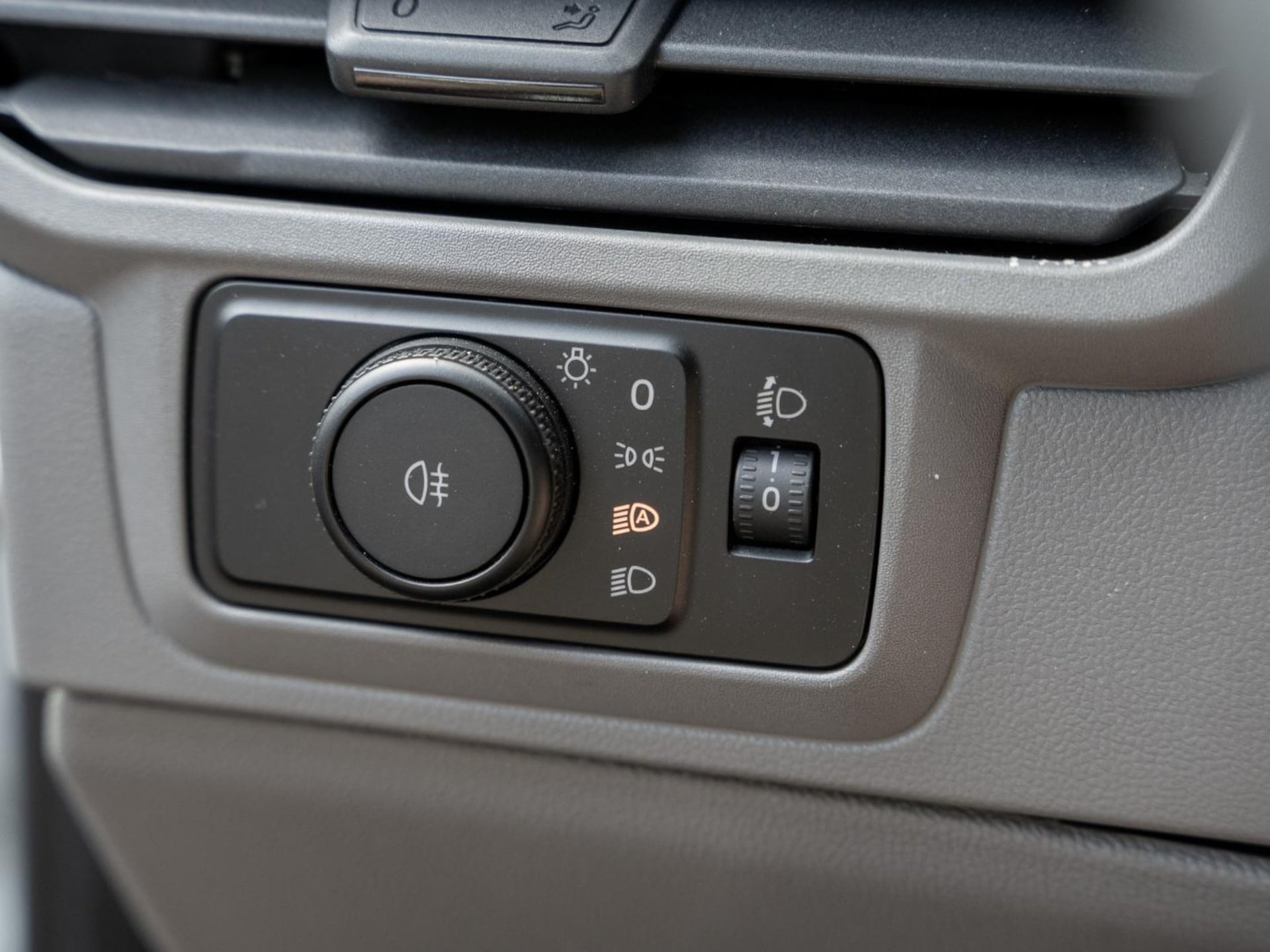 Volkswagen Transporter Kasten kurzer Radstand