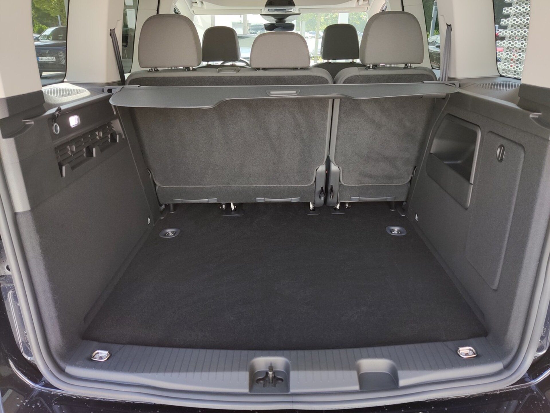 Volkswagen Caddy Basis-Modell
