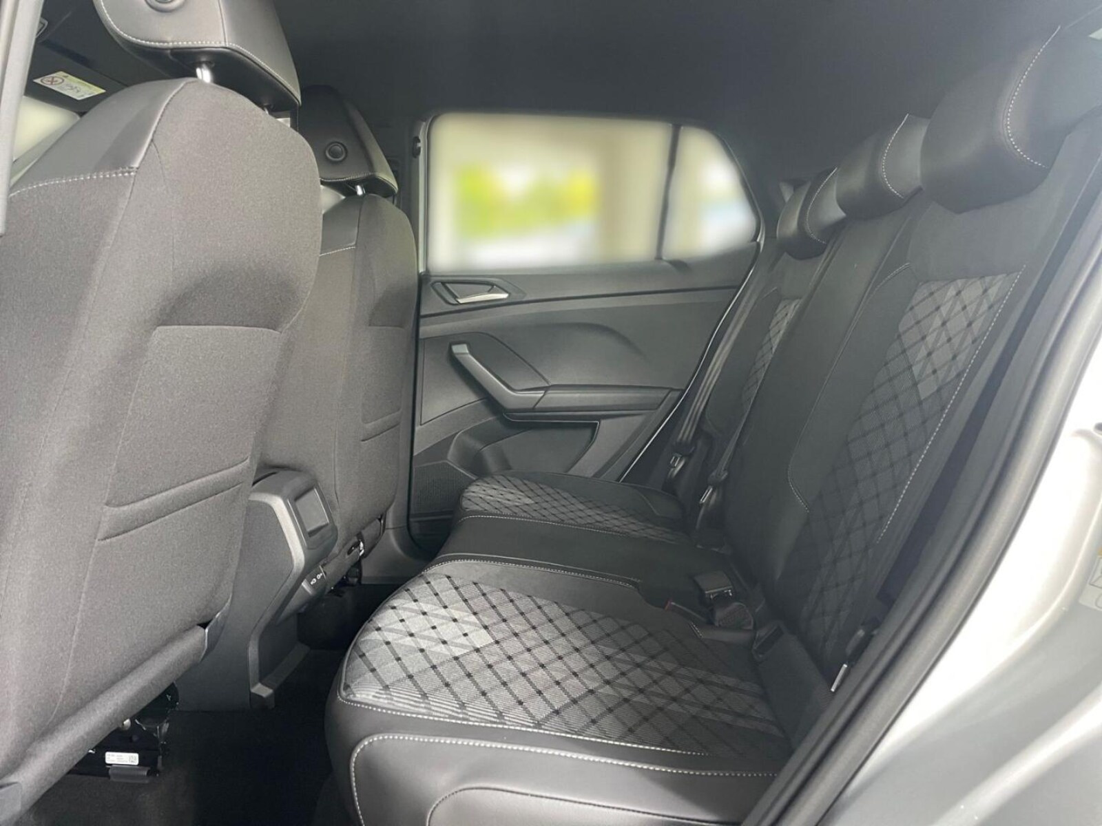 Volkswagen T-Cross – Bild 11