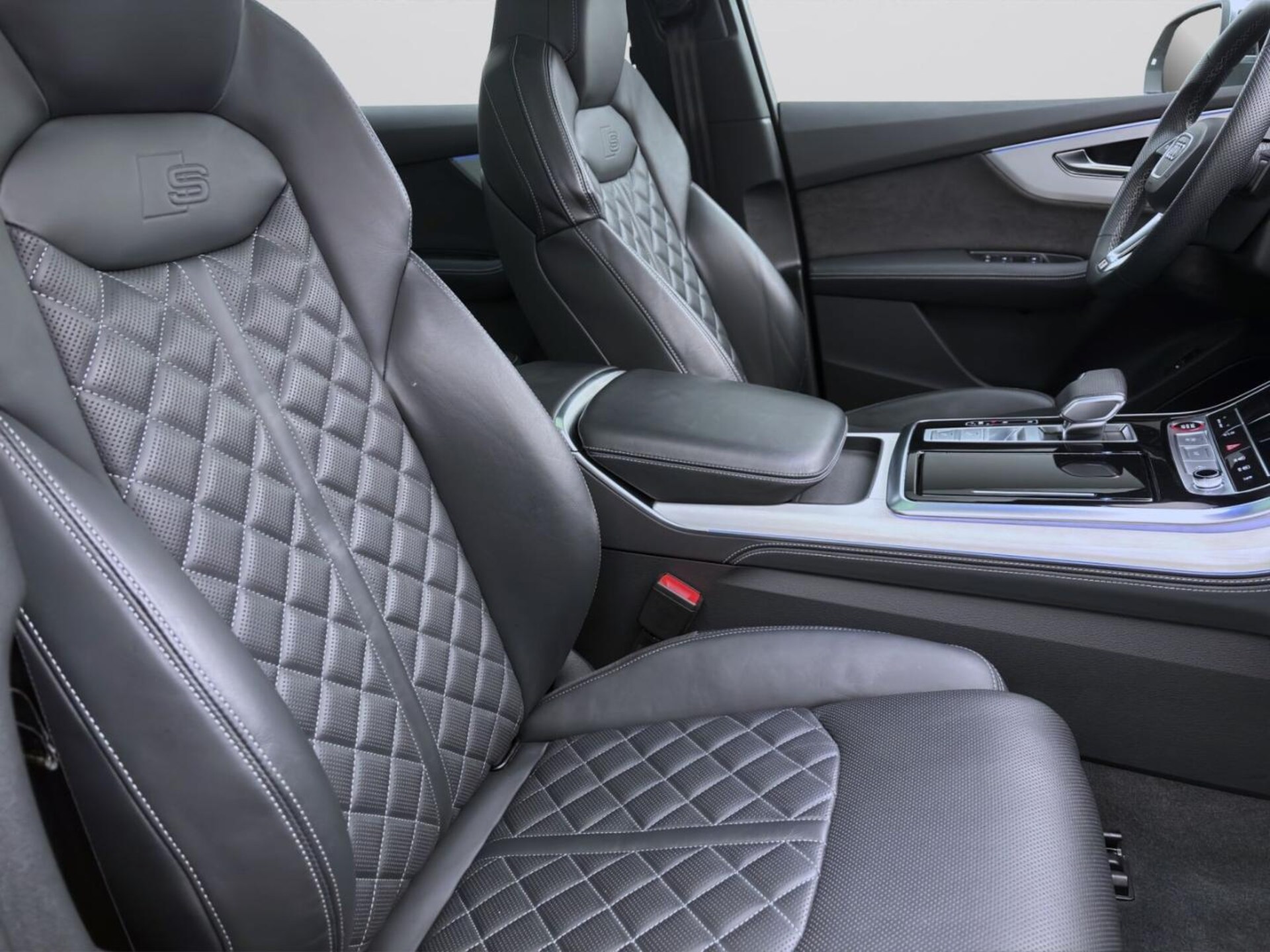 Audi SQ7 SUV