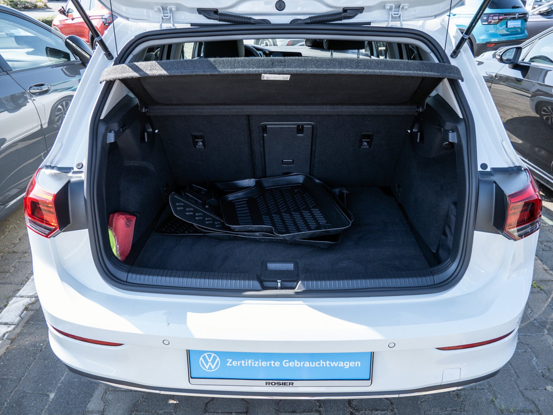 Volkswagen Golf Active