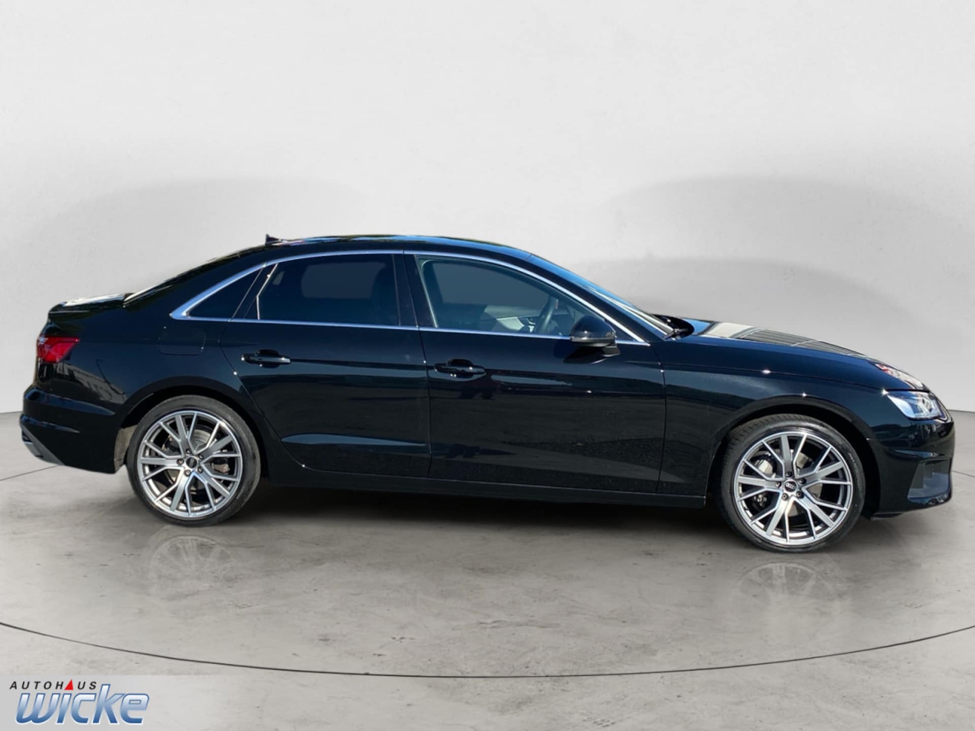 Audi A4 Limousine