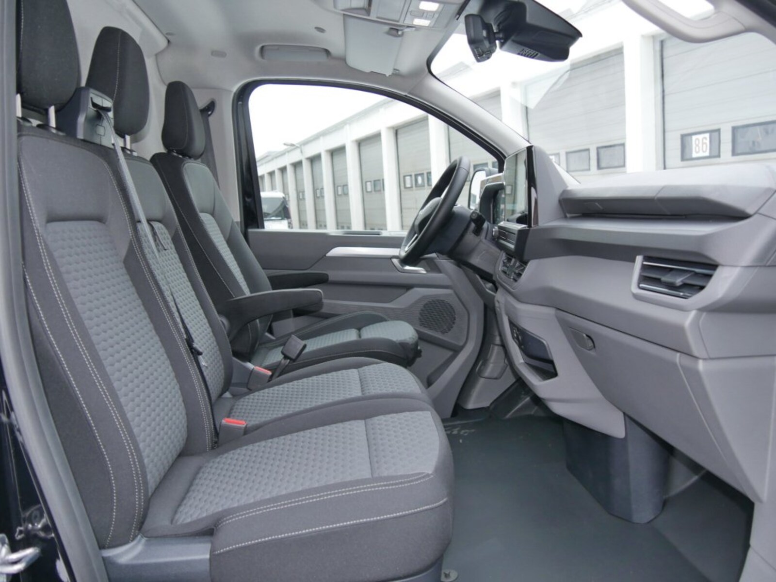 Volkswagen Transporter Kasten kurzer Radstand – Bild 8