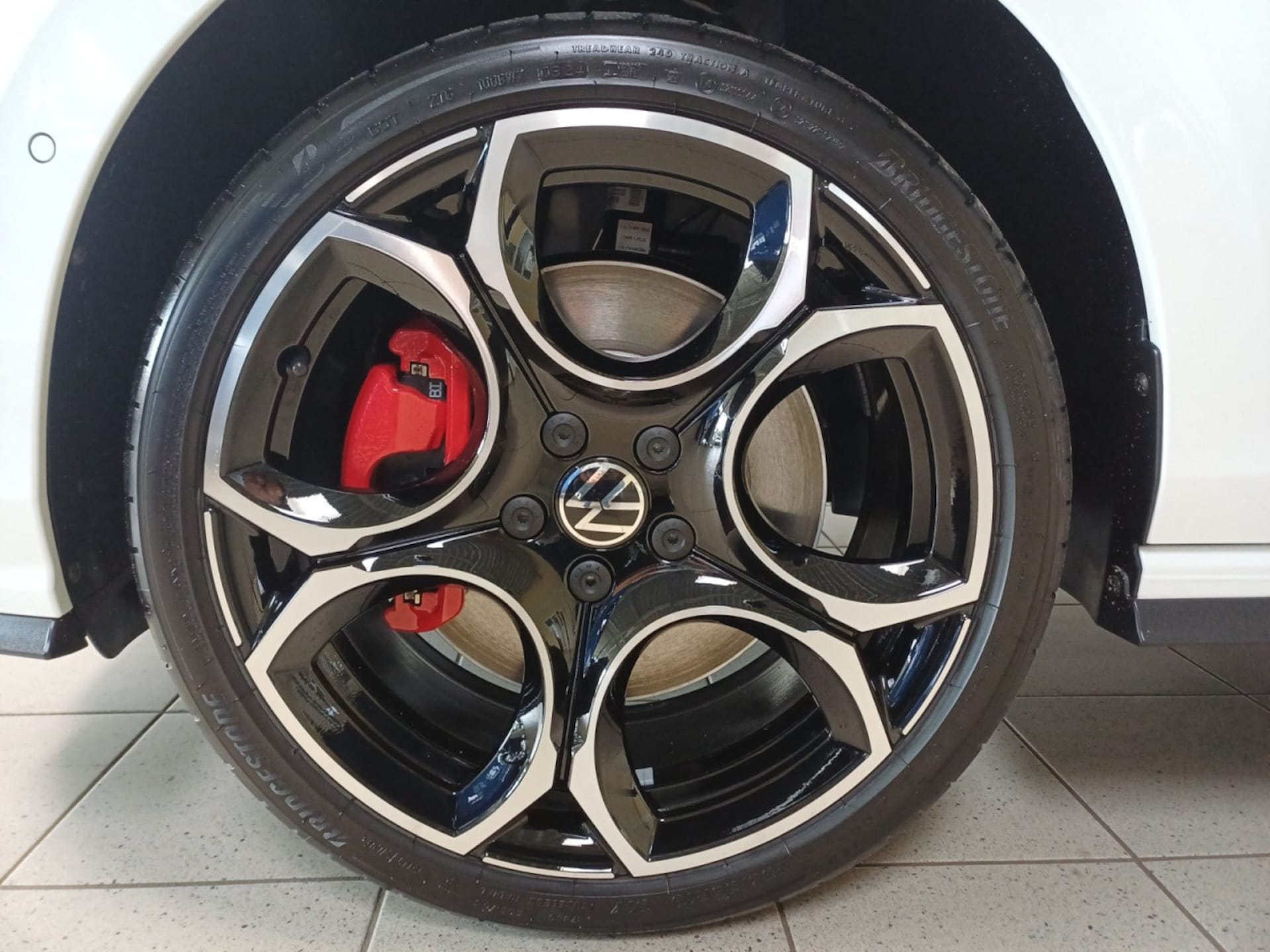 Volkswagen Golf GTI