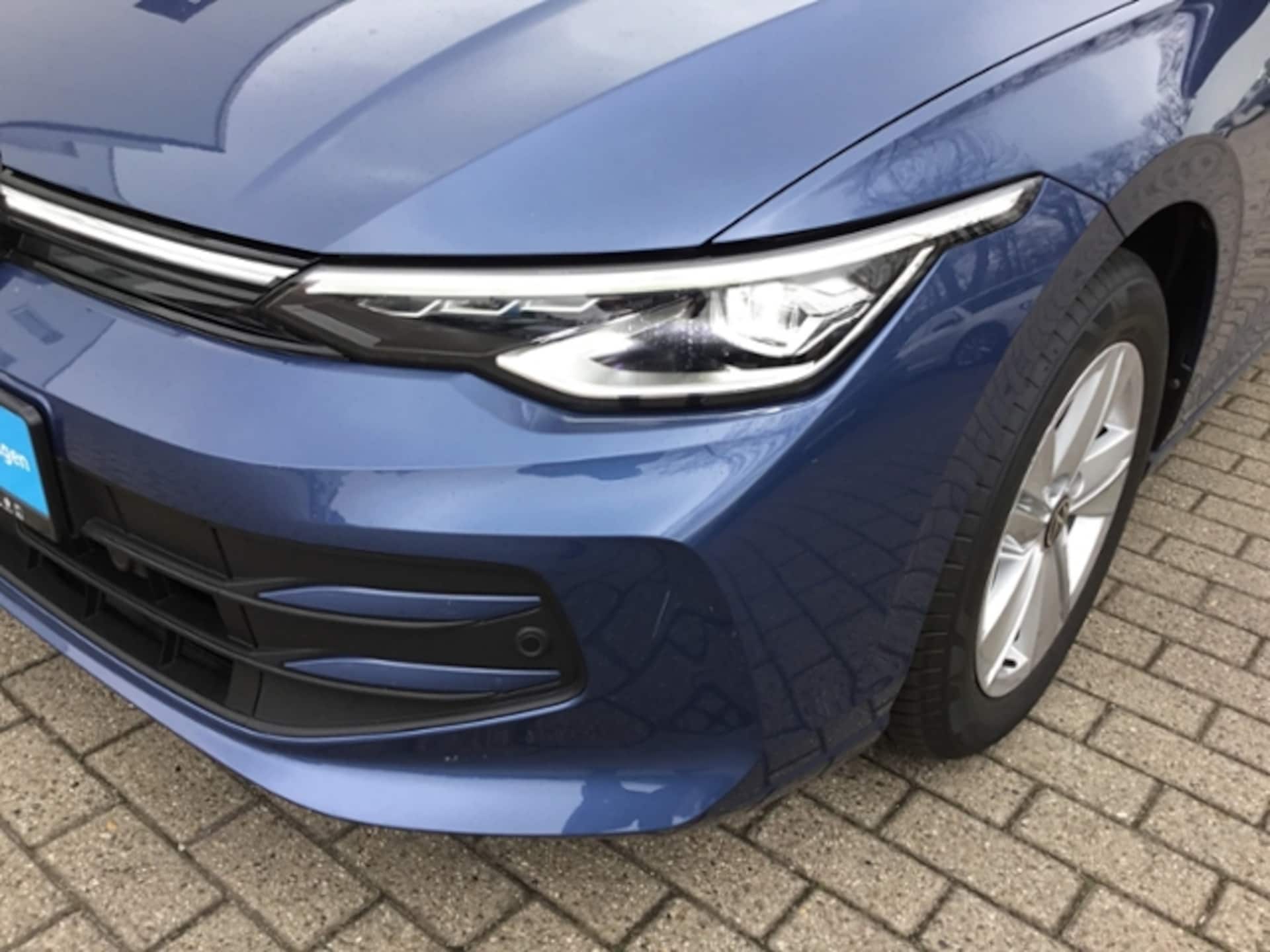 Volkswagen Golf Life