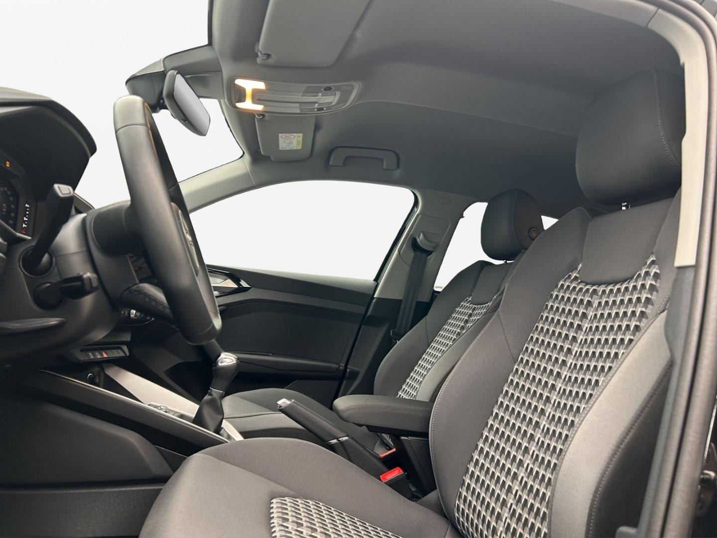 Bild über Audi A1 allstreet 30 TFSI Schaltgetriebe - für weitere Informationen kontaktieren Sie den Audi Partner